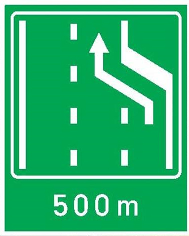 priblizavanje_mestu_na_autoputu_gde_se_zatvara_saobracajna_traka